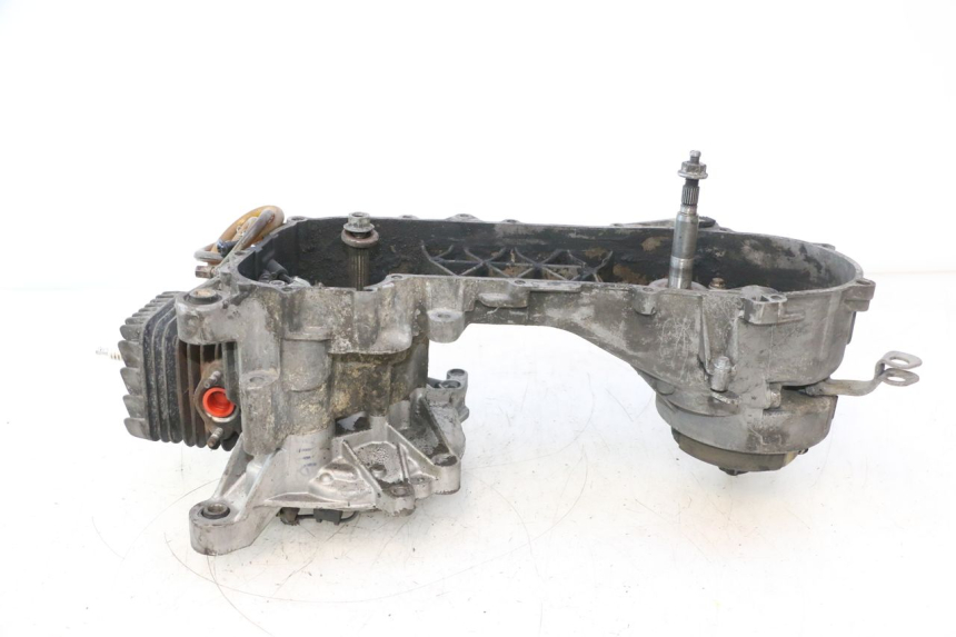 photo de MOTEUR PIAGGIO VESPA LX 2T 50 (2005 - 2013) - État de surface