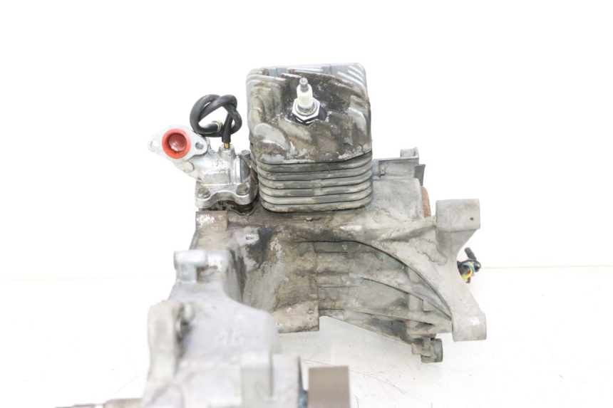 photo de MOTEUR PEUGEOT VIVACITY 50 (2004 - 2009) - Aperçu profil