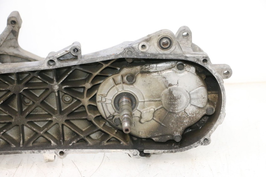 photo de MOTEUR PEUGEOT VIVACITY 50 (2004 - 2009) - Autre angle de vue