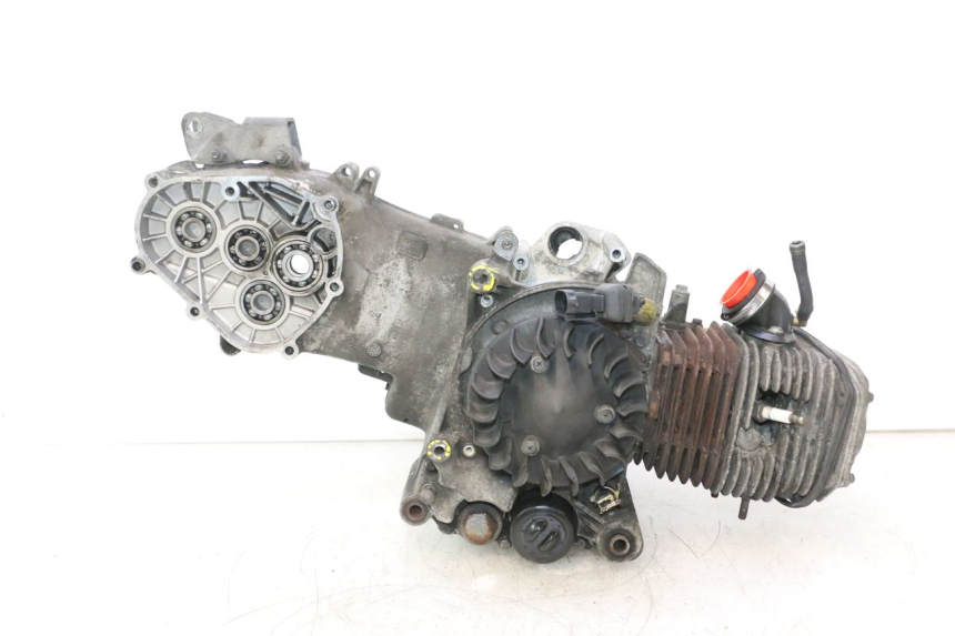 photo de MOTEUR PIAGGIO X8 STREET 125 (2006 - 2007) - Points de fixation