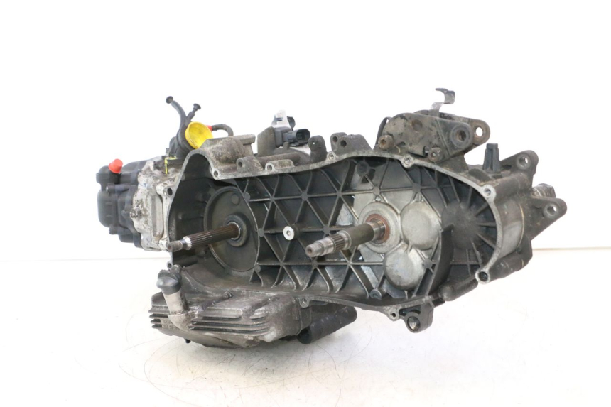 photo de MOTEUR PIAGGIO X9 AMALFI 180 (2000 - 2003) - Aperçu profil