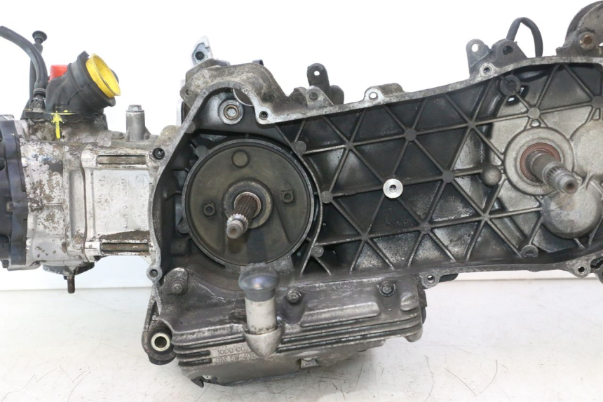 photo de MOTEUR PIAGGIO X9 AMALFI 180 (2000 - 2003) - Gros plan technique