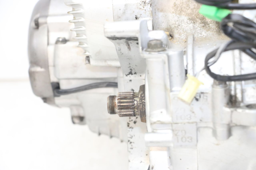 photo de MOTEUR YAMAHA XJS DIVERSION 600 (1997 - 1999) - État de surface