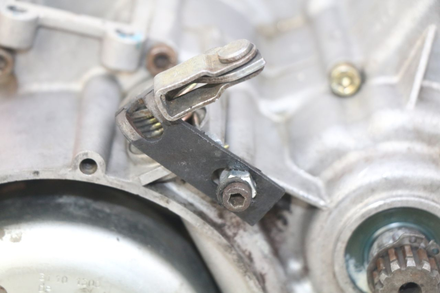 photo de MOTEUR PEUGEOT XP6 50 (1997 - 2003) - Angle alternatif