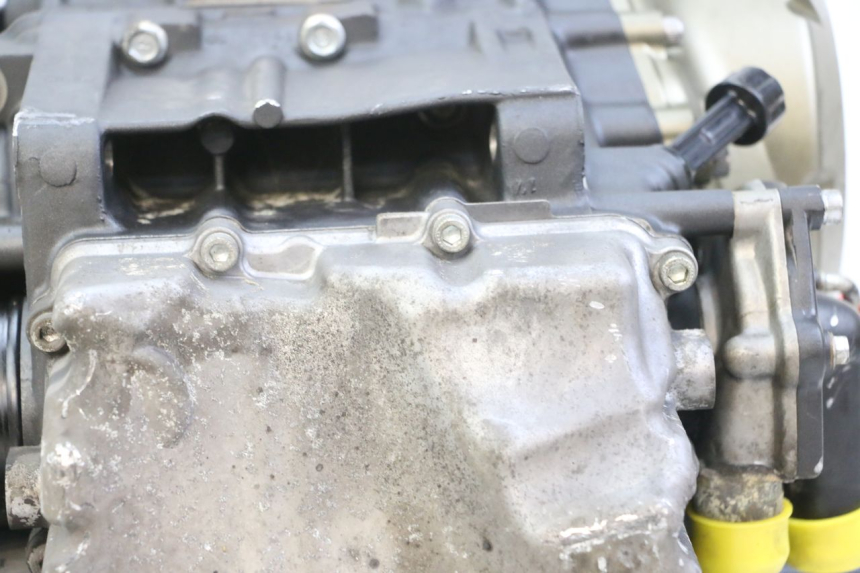 photo de MOTEUR YAMAHA XJ6 600 (2008 - 2016)