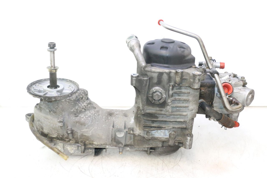 photo de MOTEUR YAMAHA YP MAJESTY 125 (2002 - 2006) - Aperçu profil