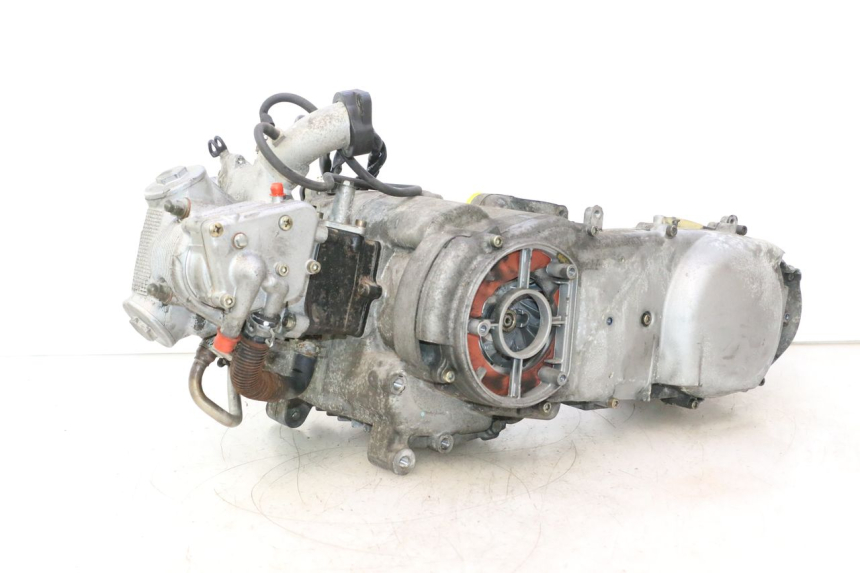 photo de MOTEUR YAMAHA YP MAJESTY 125 (2002 - 2006) - État de surface