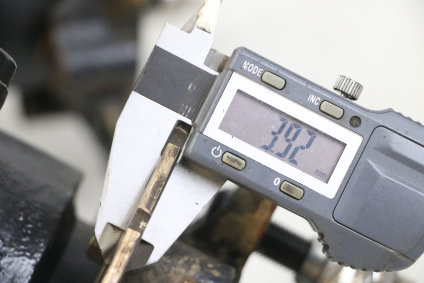 photo de MOYEU ROUE ARRIERE HYTRACK HY S 4X4 410 (2013 - 2016) - Marquages et références