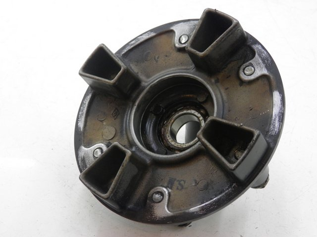 photo de MOYEU ROUE ARRIERE KAWASAKI ZEPHYR 550 (1991 - 1998)