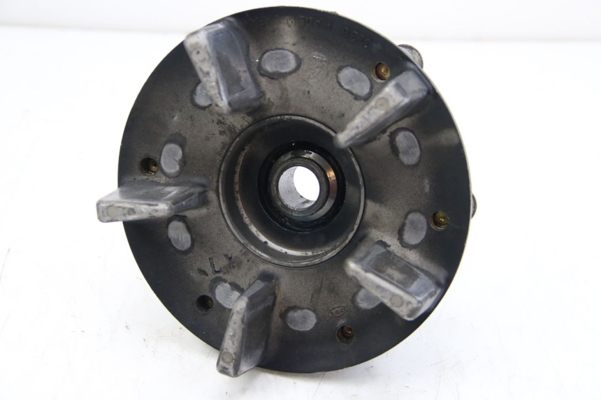 photo de MOYEU ROUE ARRIERE KAWASAKI ZX-6R ZX6R 600 (1995 - 1997)
