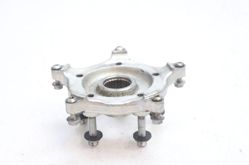 photo de MOYEU ROUE ARRIERE PIAGGIO MP3 LT 400 (2007 - 2012) - Points de fixation