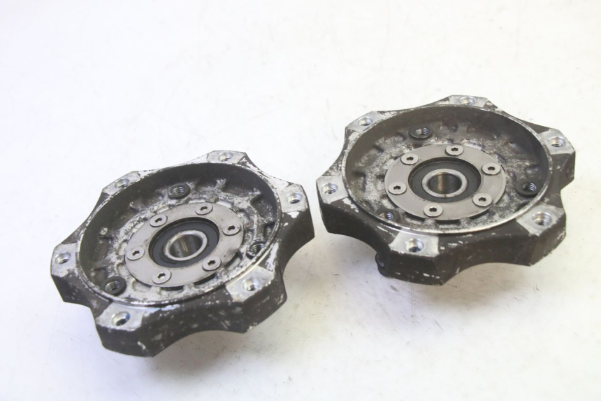 photo de MOYEU ROUE AVANT QUADRO 4 4D 350 (2015 - 2018)