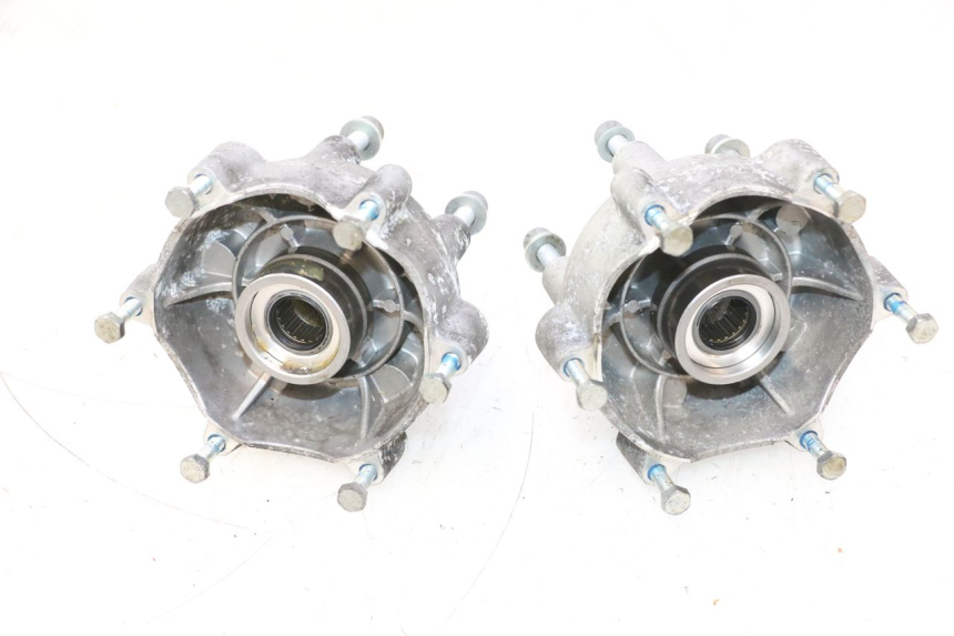 photo de MOYEU ROUE AVANT PIAGGIO MP3 HPE 530 (2022 - 2026) - Vue principale