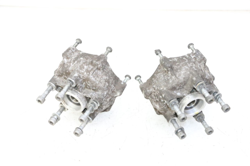 photo de MOYEU ROUE AVANT PIAGGIO MP3 LT 300 (2010 - 2016) - Points de fixation