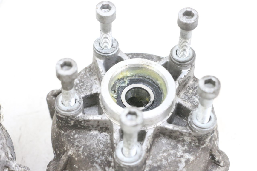 photo de MOYEU ROUE AVANT PIAGGIO MP3 LT 400 (2007 - 2012) - Autre angle de vue