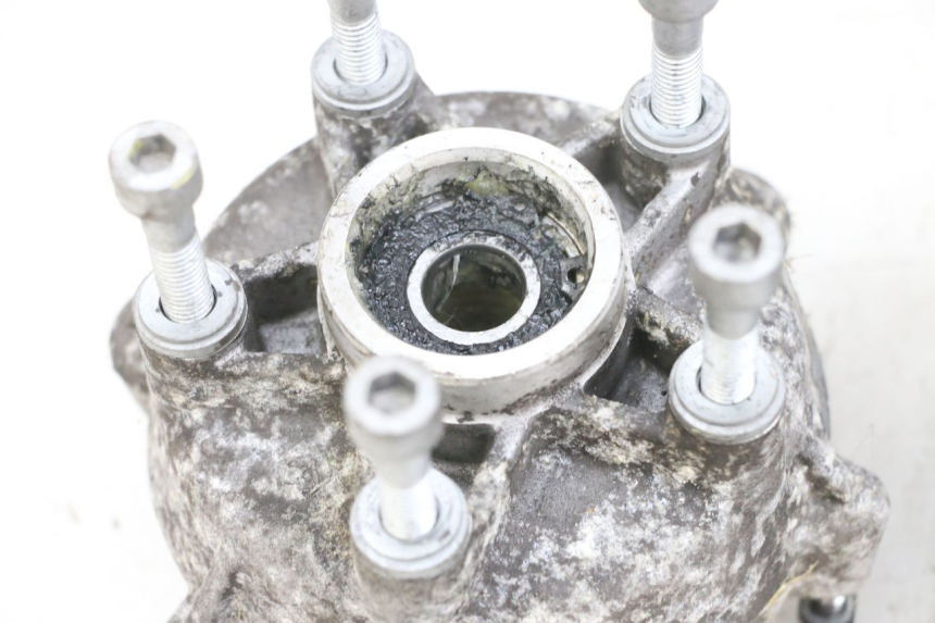 photo de MOYEU ROUE AVANT PIAGGIO MP3 LT 400 (2007 - 2012) - Gros plan technique