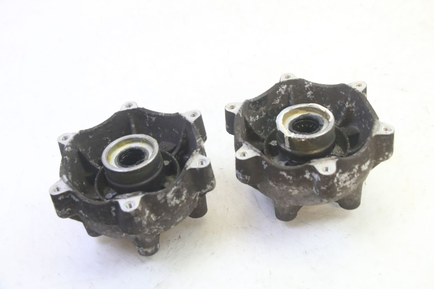 photo de MOYEU ROUE AVANT PIAGGIO MP3 RL 250 (2006 - 2010) - Détail de la pièce