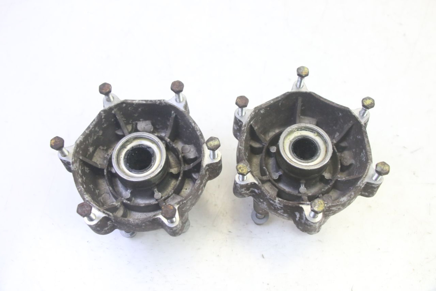 photo de MOYEU ROUE AVANT PIAGGIO MP3 RL 250 (2006 - 2010) - Détail de la pièce