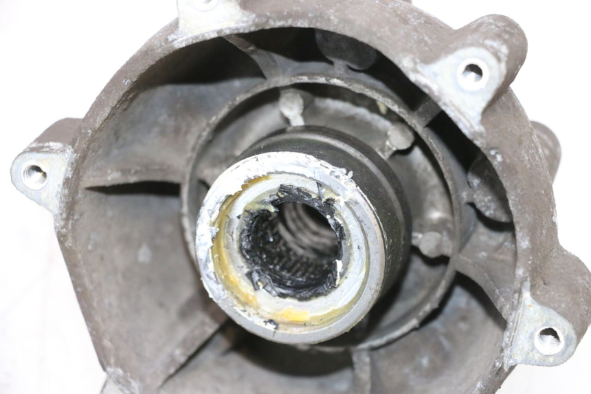 photo de MOYEU ROUE AVANT PIAGGIO MP3 RL 250 (2006 - 2010) - État de surface