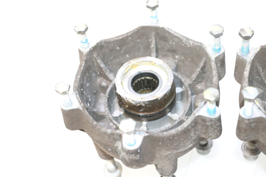 photo de MOYEU ROUE AVANT PIAGGIO MP3 500 (2011 - 2015) - Points de fixation