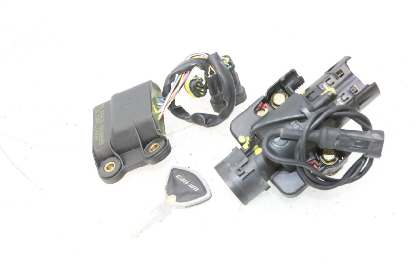 photo de NEIMAN CAN-AM SPYDER RS 1000 (2008 - 2012) - Zoom composants