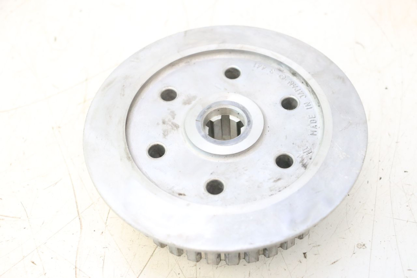 photo de NOIX EMBRAYAGE SUZUKI SV S 650 (2003 - 2009) - Gros plan technique