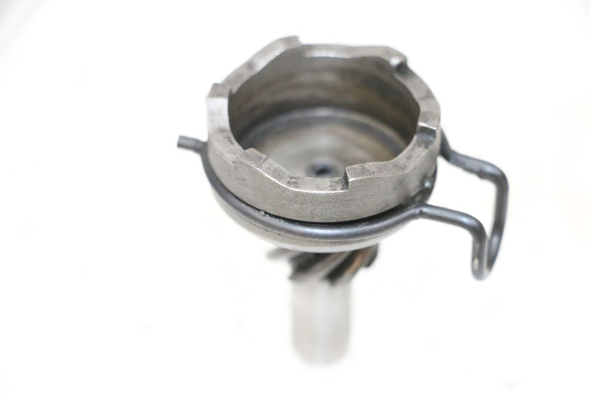 photo de NOIX KICK PEUGEOT KISBEE 4T 50 (2018 - 2022) - Zoom état d’usage