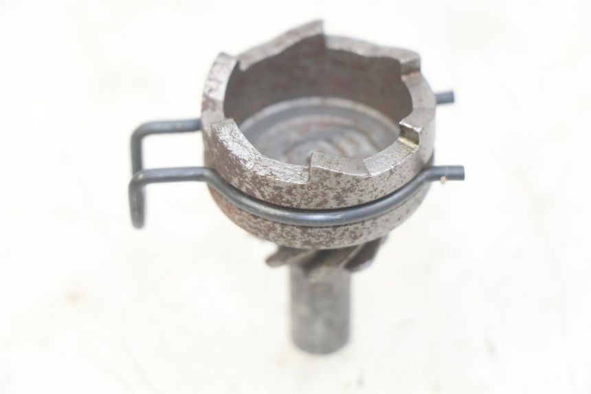 photo de NOIX KICK PEUGEOT V-CLIC VCLIC 50 (2007 - 2013)