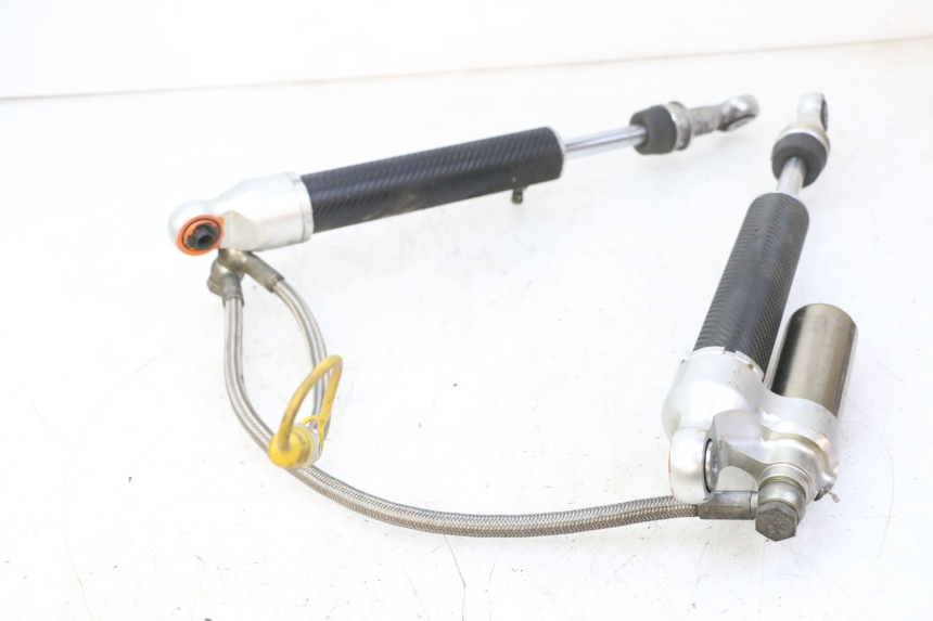 photo de PAIRE AMORTISSEUR ARRIERE QUADRO 4 4D 350 (2015 - 2018)