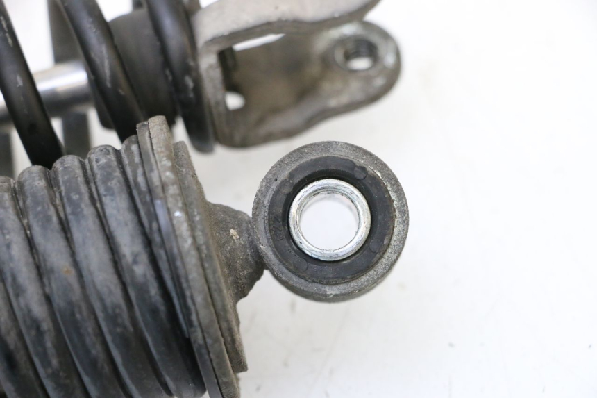photo de PAIRE AMORTISSEUR ARRIERE HONDA PCX (JF57/JF64) 125 (2014 - 2018) - Points de fixation