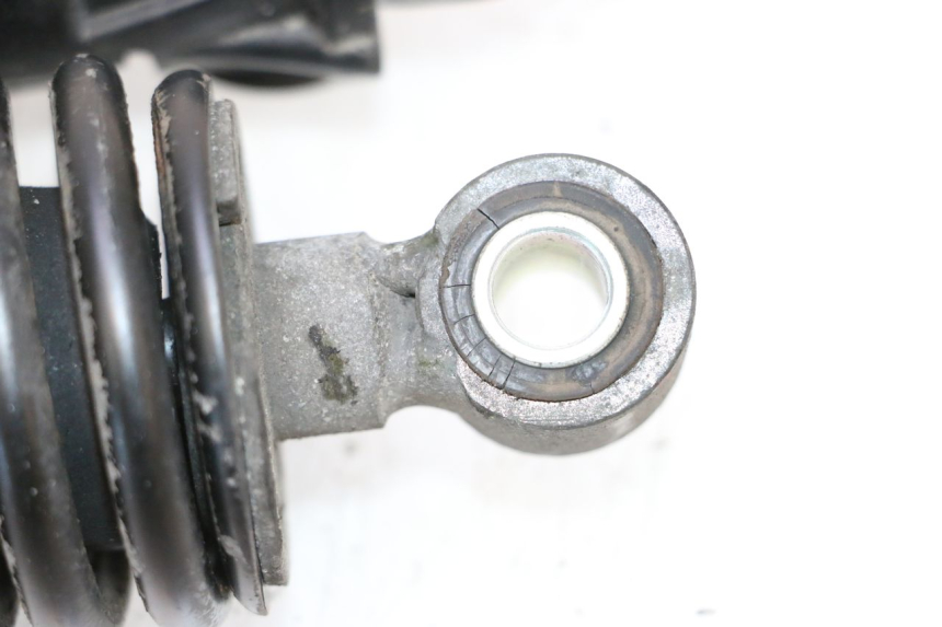 photo de PAIRE AMORTISSEUR ARRIERE PEUGEOT SATELIS COMPRESSOR K15 125 (2006 - 2009) - Autre angle de vue