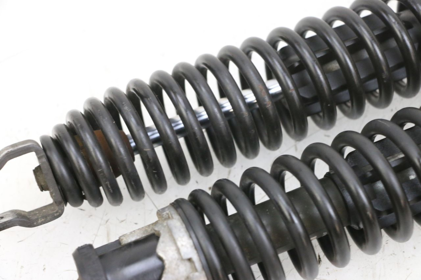 photo de PAIRE AMORTISSEUR ARRIERE YAMAHA YP MAJESTY 125 (2002 - 2006) - État de surface