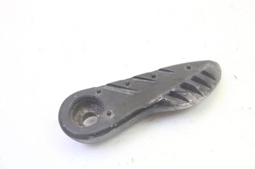 photo de PAIRE CALE PIED ARRIERE MBK BOOSTER SPIRIT 50 (2004 - 2017) - Autre angle de vue