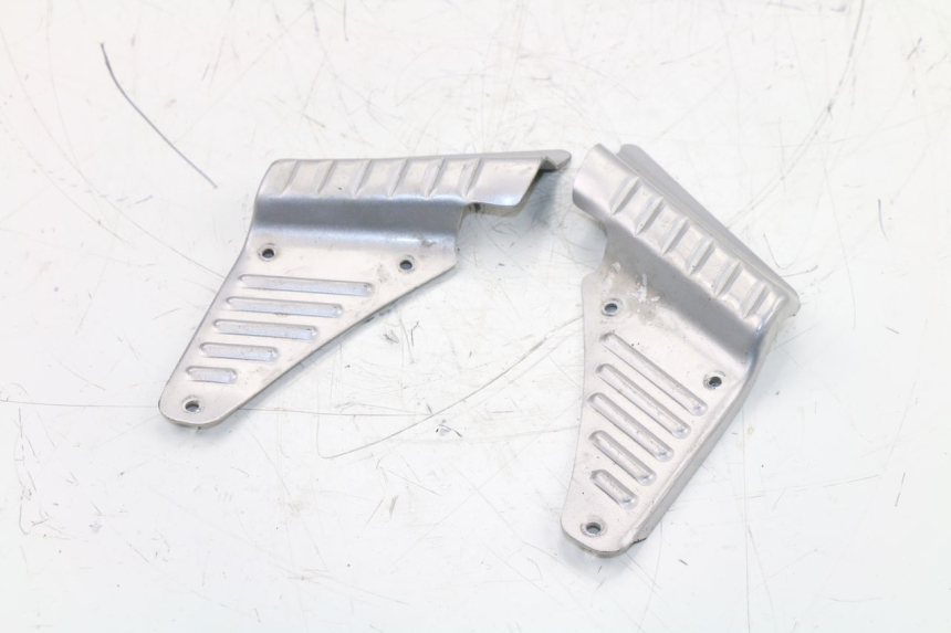 photo de PAIRE CALE PIED ARRIERE BAOTIAN BT 49 QT-9 50 (2006 - 2010) - Zoom état d’usage