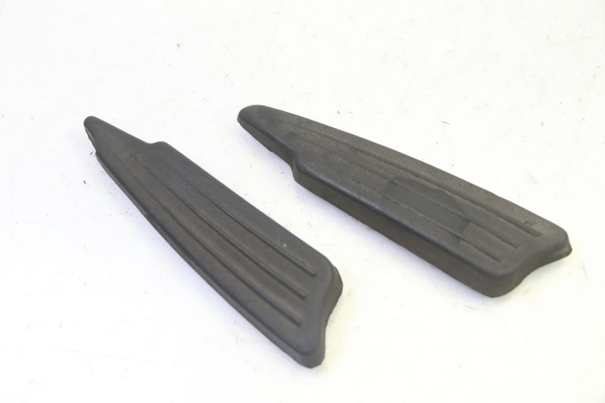 photo de PAIRE CALE PIED ARRIERE PEUGEOT CITYSTAR 50 (2013 - 2017)