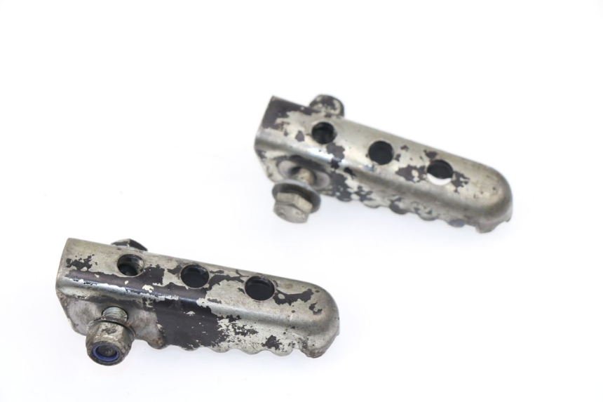 photo de PAIRE CALE PIED ARRIERE DERBI SENDA SM DRD 50 (2008 - 2013)