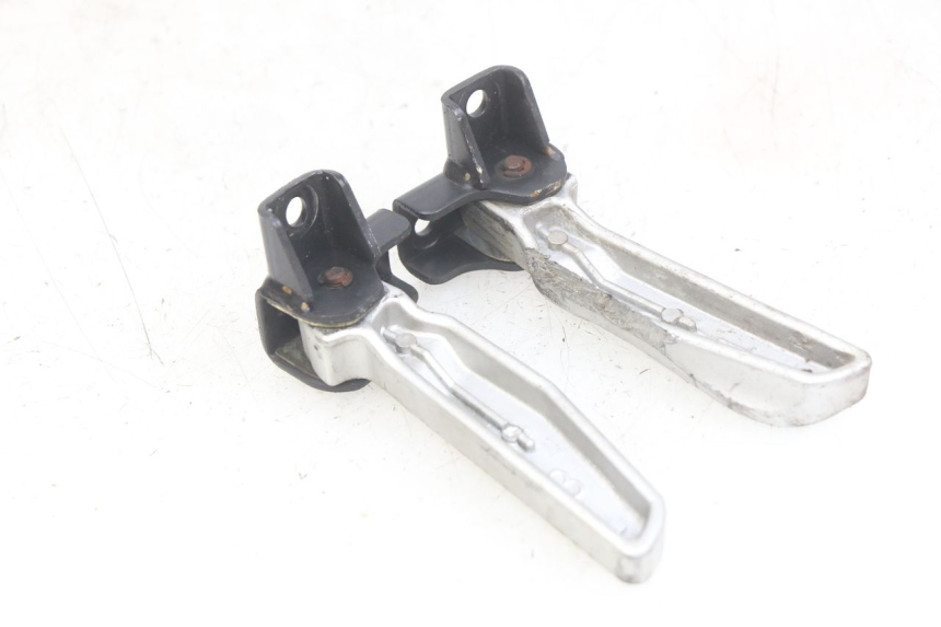 photo de PAIRE CALE PIED ARRIERE SYM FIDDLE 3 III 125 (2014 - 2020)