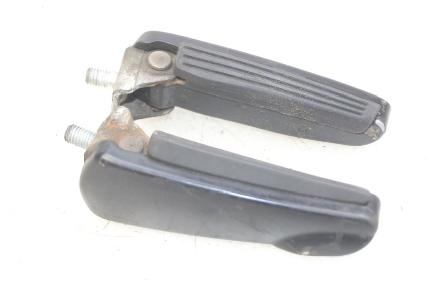 photo de PAIRE CALE PIED ARRIERE GILERA NEXUS 125 (2007 - 2009)