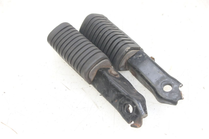 photo de PAIRE CALE PIED ARRIERE HONDA CA REBEL 125 (1995 - 2001)