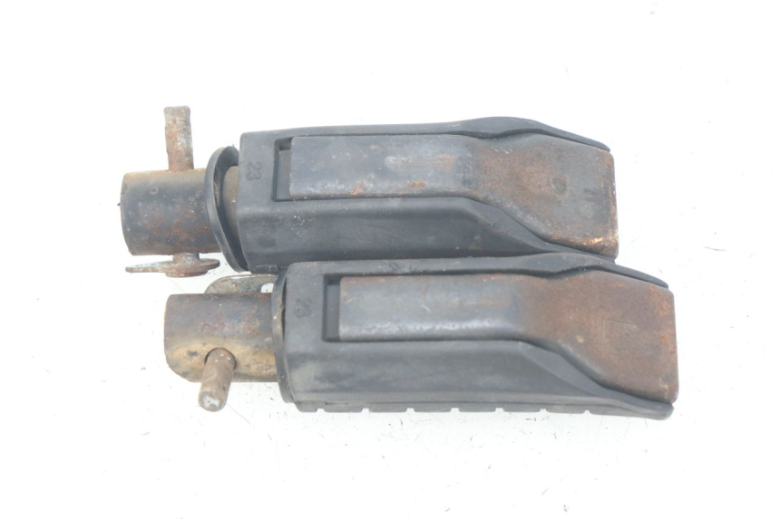 photo de PAIRE CALE PIED ARRIERE HONDA CBR R 125 (2003 - 2006)