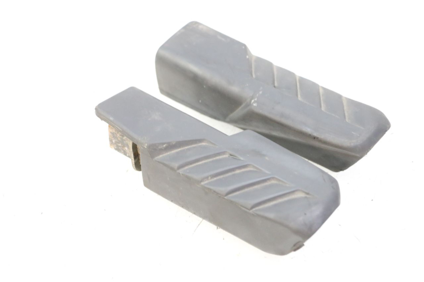 photo de PAIRE CALE PIED ARRIERE HONDA FES S-WING SWING ABS 125 (2007 - 2015)