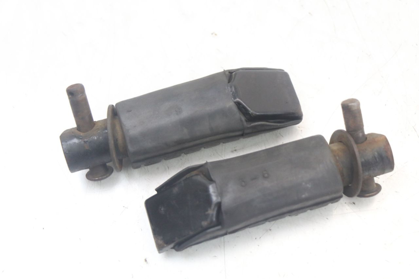 photo de PAIRE CALE PIED ARRIERE HONDA NTV DEAUVILLE 650 (1998 - 2001)