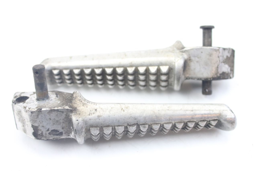 photo de PAIRE CALE PIED ARRIERE HONDA VFR FI RC46 800 (1998 - 2001)