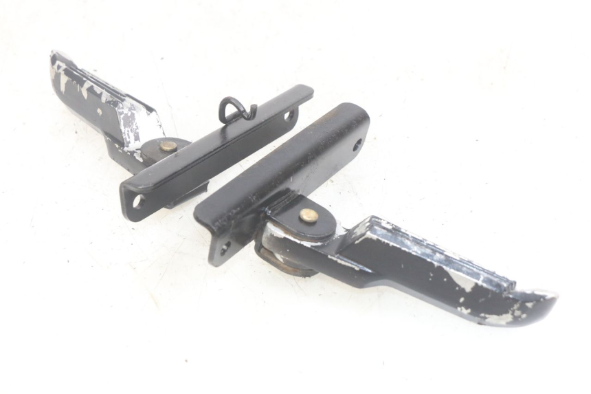 photo de PAIRE CALE PIED ARRIERE SYM JET SPORT XR 50 (2006 - 2015)
