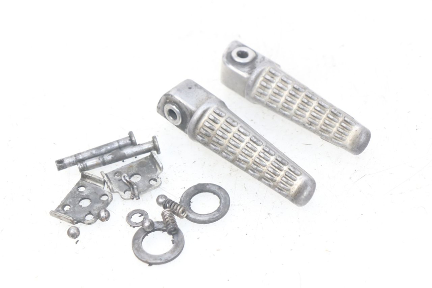photo de PAIRE CALE PIED ARRIERE KAWASAKI Z S 750 (2003 - 2006)