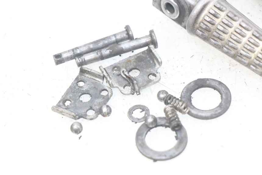 photo de PAIRE CALE PIED ARRIERE KAWASAKI Z S 750 (2003 - 2006)