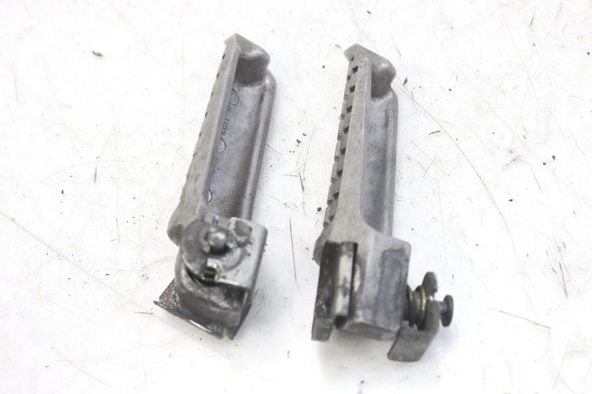 photo de PAIRE CALE PIED ARRIERE KAWASAKI ZX-6R ZX6R 600 (1995 - 1997)