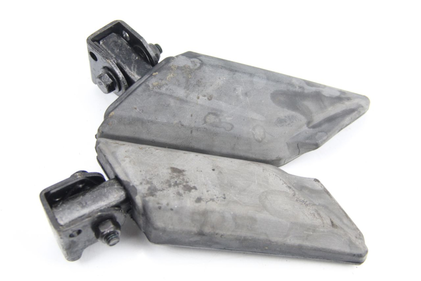 photo de PAIRE CALE PIED ARRIERE PEUGEOT KISBEE 2T 50 (2010 - 2017)