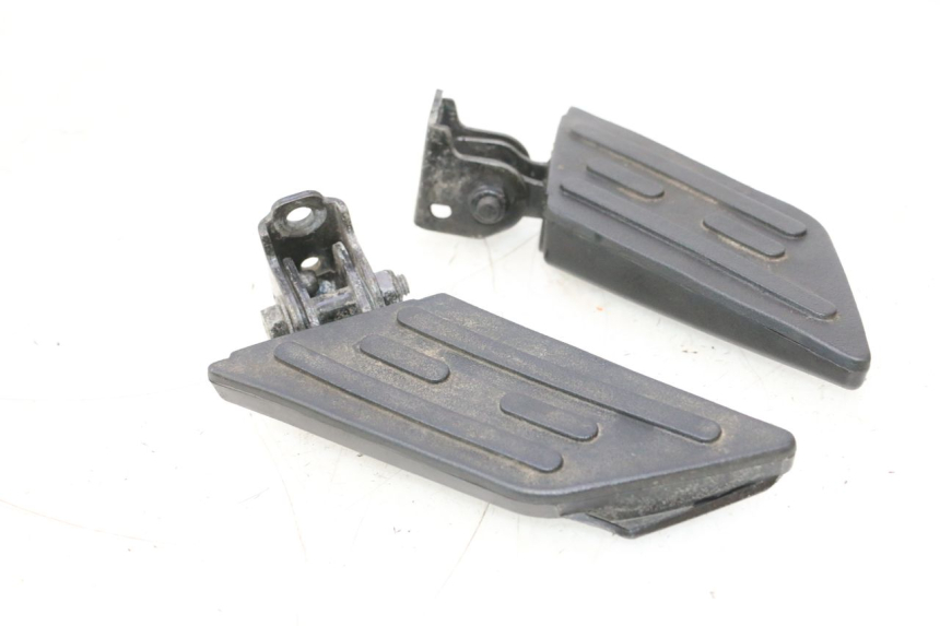 photo de PAIRE CALE PIED ARRIERE PEUGEOT KISBEE 2T 50 (2010 - 2017) - Vue d’ensemble