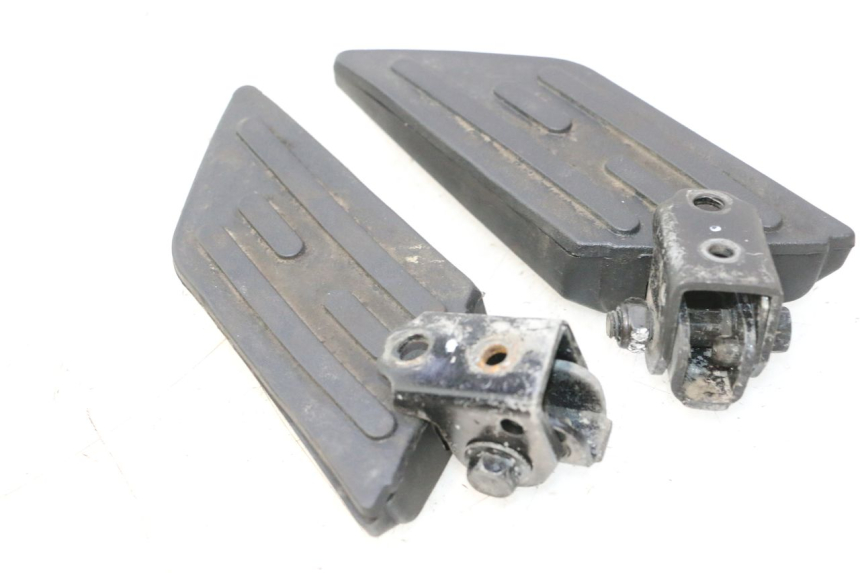 photo de PAIRE CALE PIED ARRIERE PEUGEOT KISBEE 2T 50 (2010 - 2017) - Détail de la pièce